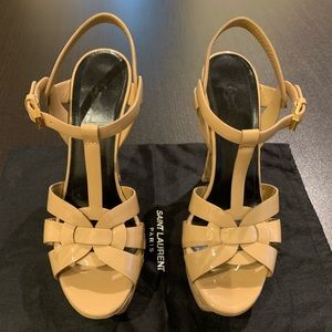 YSL TRIBUTE PLATFORM SANDALS IN PATENT LEATHER